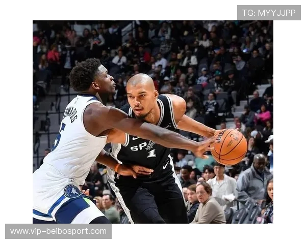 爵士队新赛季备战全面启动 球员调整与战术革新引关注